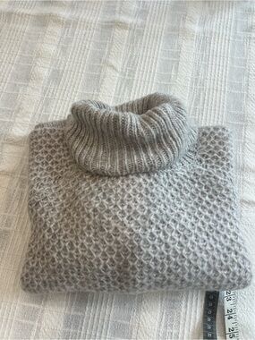Women Turtleneck Knit Sweater - Light Gray